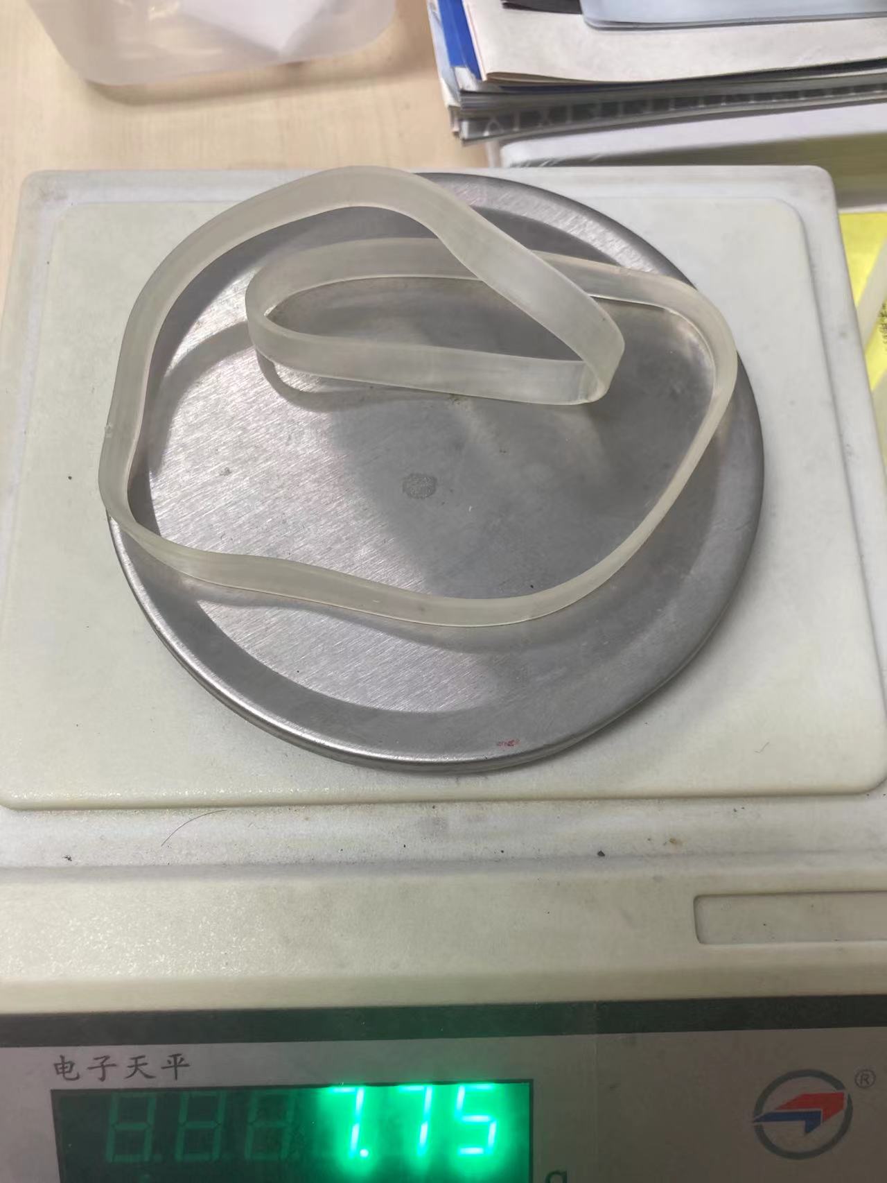 Máquina de moldeo por inyección para fabricación de anillos de sellado